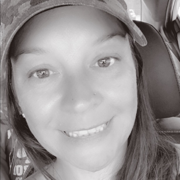 Meet your Posher, Krista - Picture 1 of 1